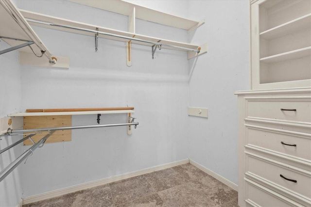 5038 Huntwick Parc Court, Houston, TX 77069