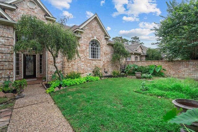 5038 Huntwick Parc Court, Houston, TX 77069