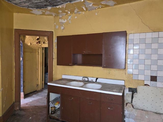 636 W 62ND Street, Chicago, IL 60621