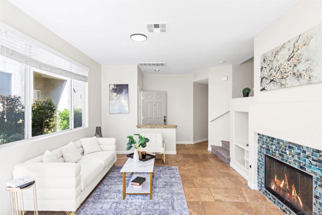 11845 Spruce Run B, San Diego, CA 92131