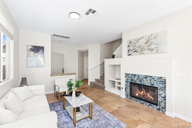 11845 Spruce Run B, San Diego, CA 92131