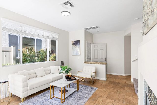 11845 Spruce Run B, San Diego, CA 92131