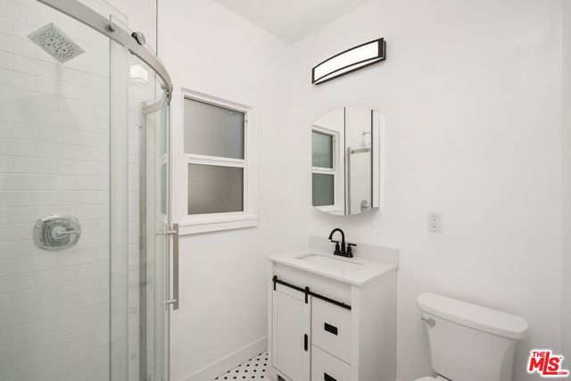 4526 St Elmo Drive, Los Angeles, CA 90019
