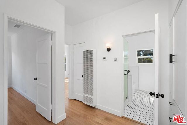 4526 St Elmo Drive, Los Angeles, CA 90019