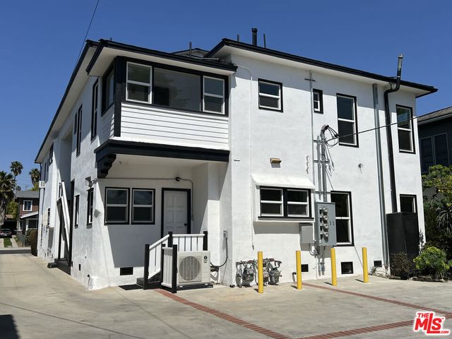 4526 St Elmo Drive, Los Angeles, CA 90019
