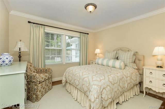 32291 Verona Circle, Beverly Hills Village, MI 48025