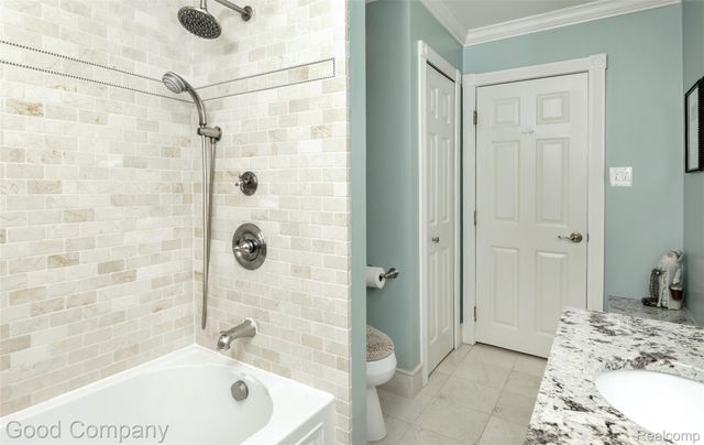 32291 Verona Circle, Beverly Hills Village, MI 48025