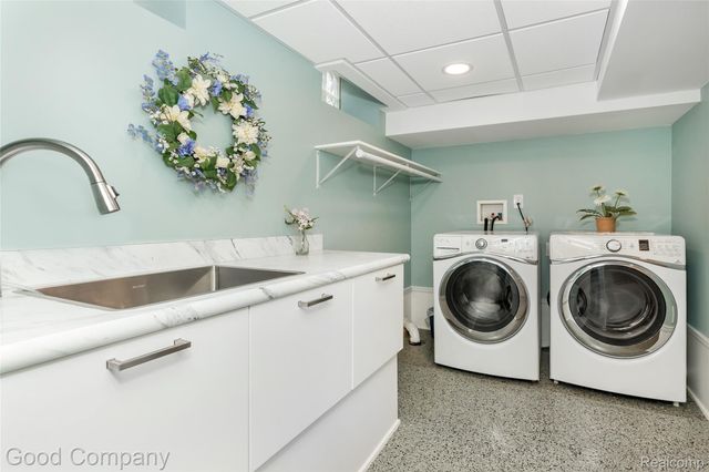 32291 Verona Circle, Beverly Hills Village, MI 48025