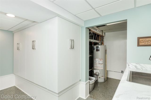 32291 Verona Circle, Beverly Hills Village, MI 48025