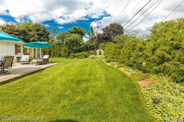32291 Verona Circle, Beverly Hills Village, MI 48025