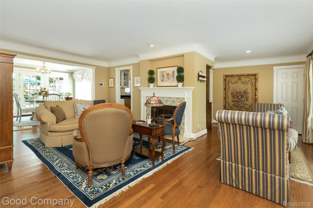 32291 Verona Circle, Beverly Hills Village, MI 48025