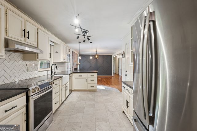 5393 Janet Lane, Austell, GA 30106