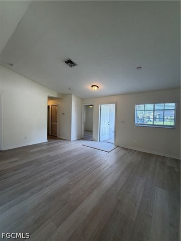 5135 25th ST SW, Lehigh Acres, FL 33973