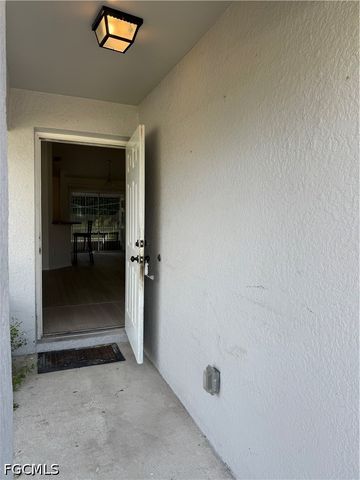 5135 25th ST SW, Lehigh Acres, FL 33973