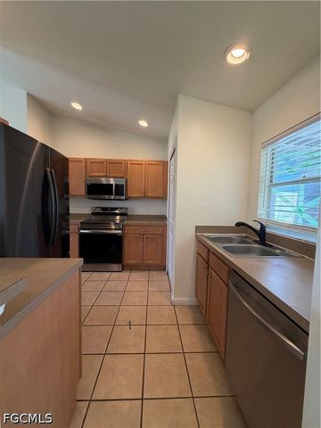 5135 25th ST SW, Lehigh Acres, FL 33973