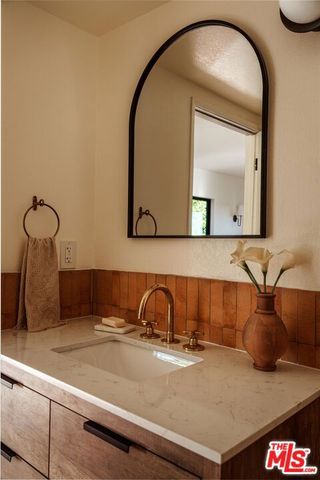 4249 Torreon Drive, Woodland Hills (los Angeles), CA 91364