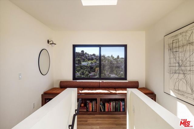 4249 Torreon Drive, Woodland Hills (los Angeles), CA 91364