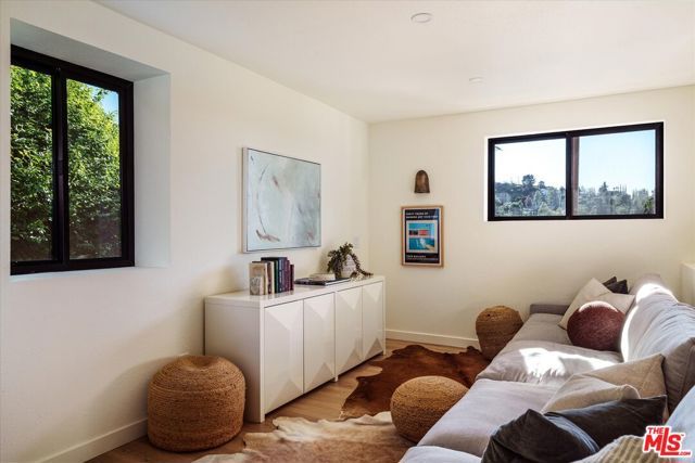 4249 Torreon Drive, Woodland Hills (los Angeles), CA 91364