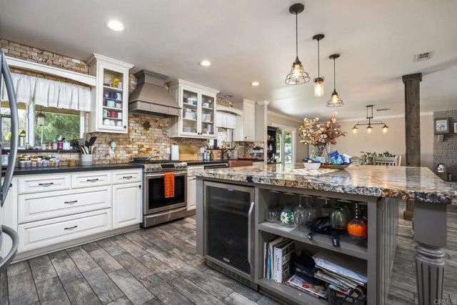 2430 GEYER LN, Alpine, CA 91901