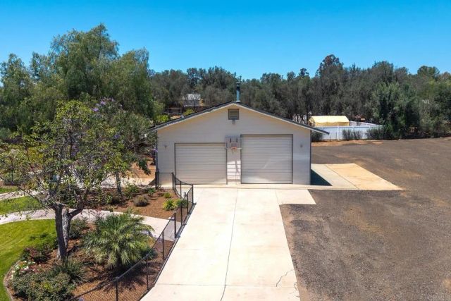 2430 GEYER LN, Alpine, CA 91901