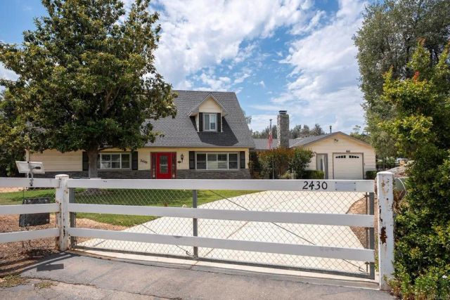2430 GEYER LN, Alpine, CA 91901