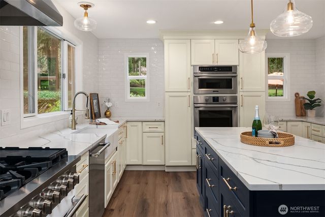 16430 133rd Court NE, Redmond, WA 98052