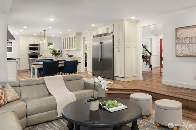 16430 133rd Court NE, Redmond, WA 98052