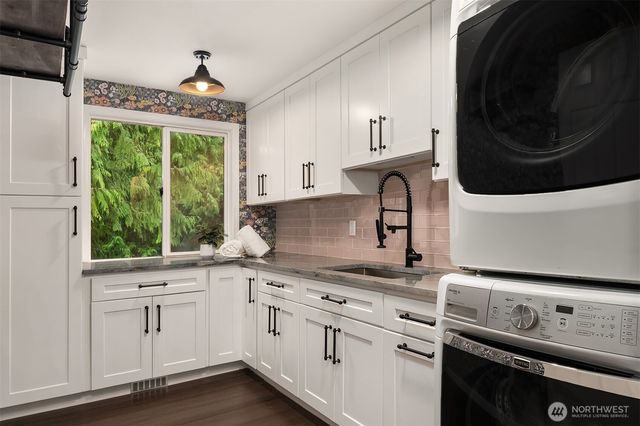 16430 133rd Court NE, Redmond, WA 98052