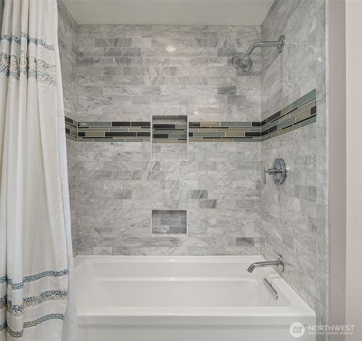 16430 133rd Court NE, Redmond, WA 98052