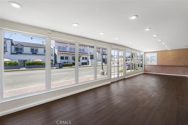 424 S Pacific Coast Highway, Redondo Beach, CA 90277