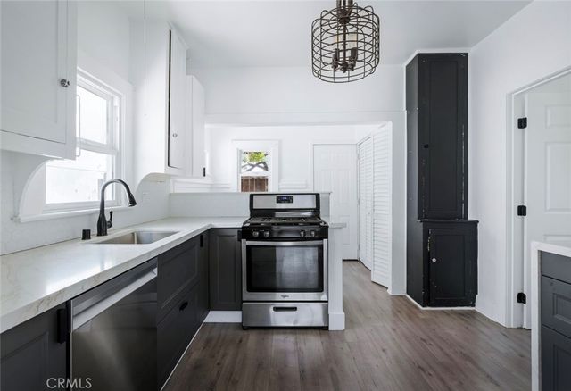424 S Pacific Coast Highway, Redondo Beach, CA 90277