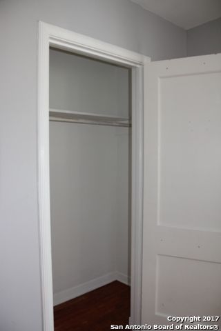 245 Post Ave Apt 4, San Antonio, TX 78215