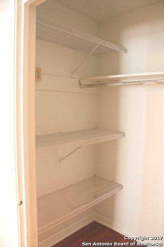 245 Post Ave Apt 4, San Antonio, TX 78215