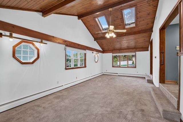 15 Ellington Rd, Tewksbury, MA 01876