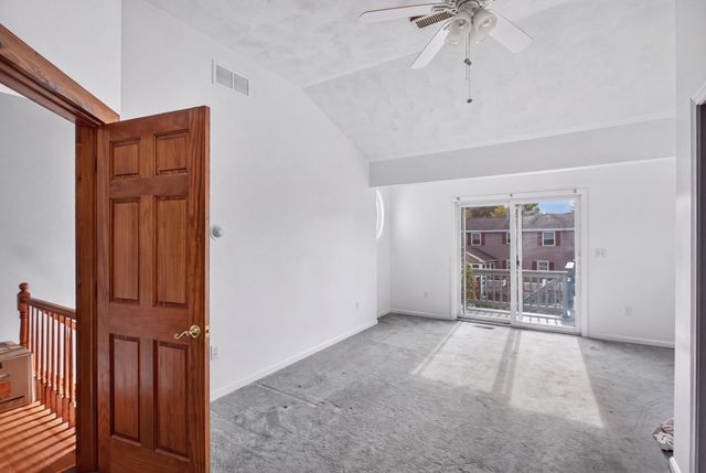 15 Ellington Rd, Tewksbury, MA 01876