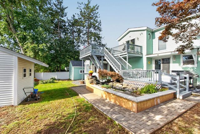 15 Ellington Rd, Tewksbury, MA 01876