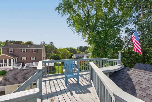 15 Ellington Rd, Tewksbury, MA 01876