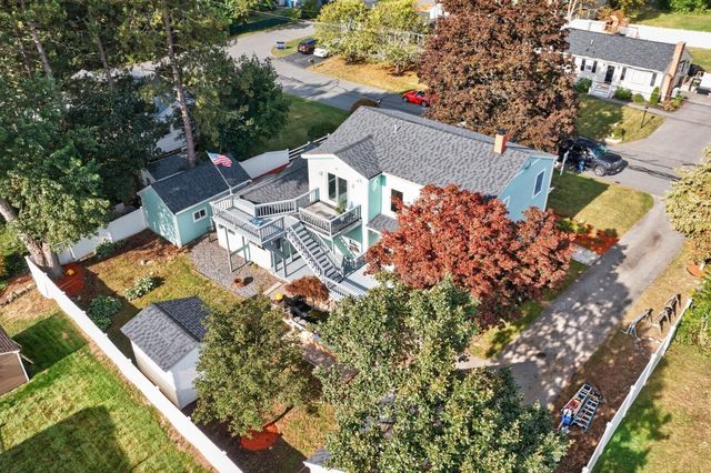 15 Ellington Rd, Tewksbury, MA 01876