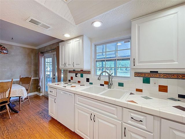 37761 OAK FORREST DRIVE, Dade City, FL 33523