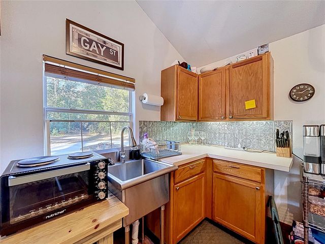 37761 OAK FORREST DRIVE, Dade City, FL 33523