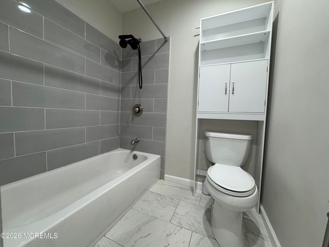 46 Kingsley Way, Freehold, NJ 07728