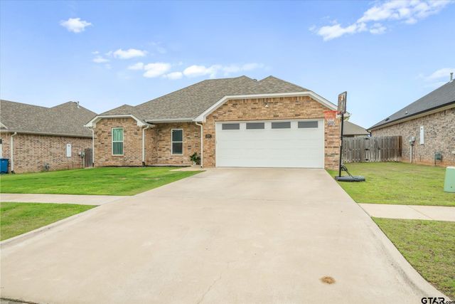 1707 Forestdale Boulevard, Whitehouse, TX 75791