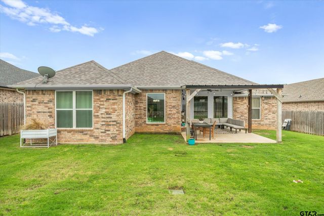 1707 Forestdale Boulevard, Whitehouse, TX 75791