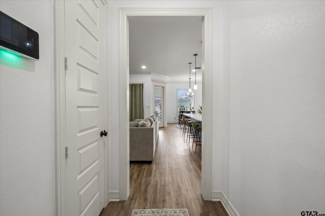1707 Forestdale Boulevard, Whitehouse, TX 75791