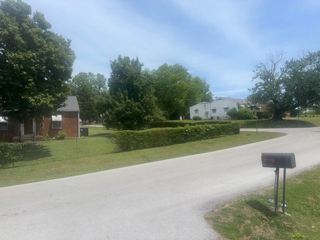 2108 Elena Drive, Chattanooga, TN 37406
