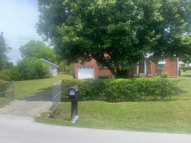 2108 Elena Drive, Chattanooga, TN 37406