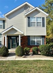 1794 S Wisteria Drive 8, St Charles, MO 63303
