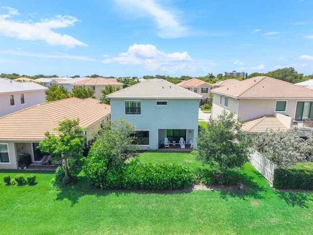 9013 NW 39th Street, Coral Springs, FL 33065