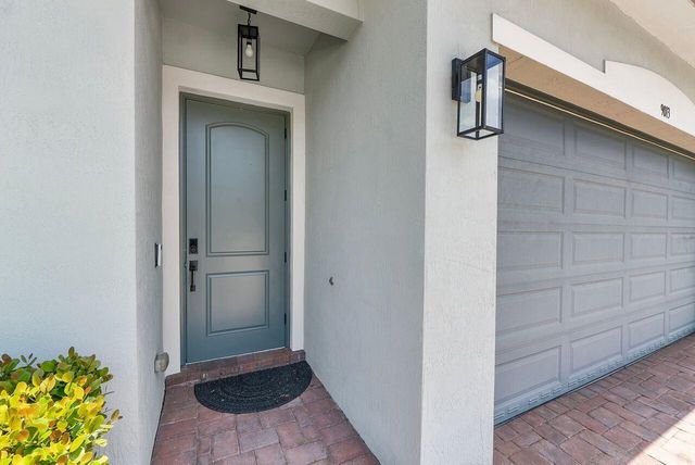 9013 NW 39th Street, Coral Springs, FL 33065