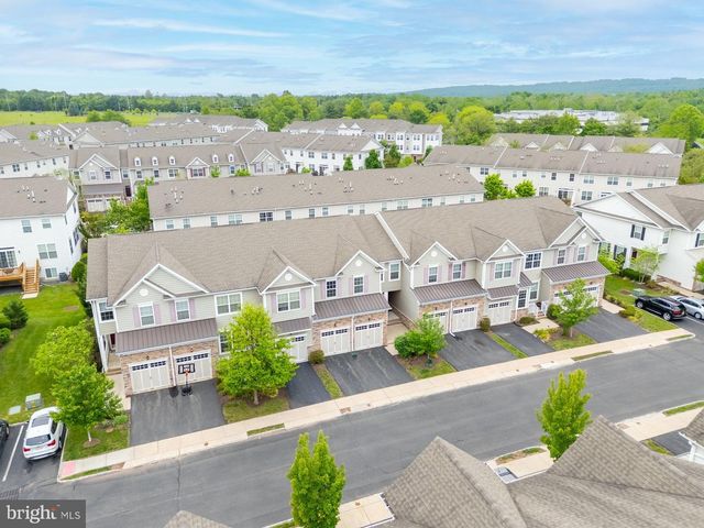 84 AUTUMN LN, Skillman, NJ 08558